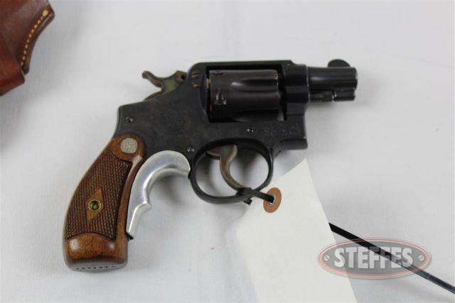  Smith - Wesson Snub Nose Revolver_1.jpg